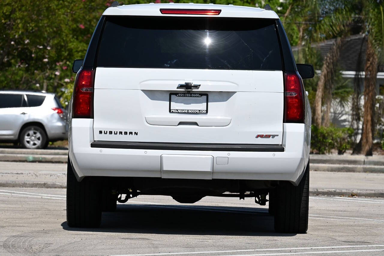 2019 Chevrolet Suburban 32