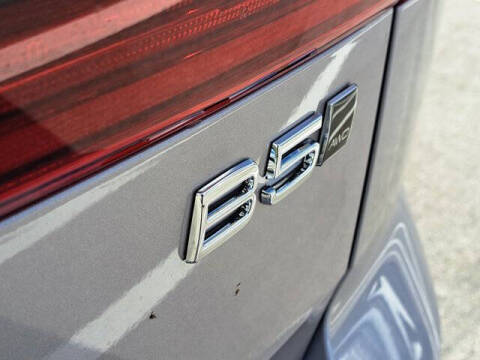 2026 Volvo XC60 B5 Core