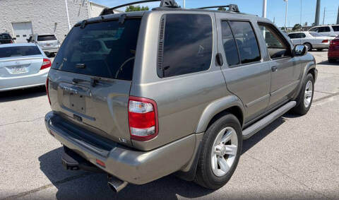 2003 Nissan Pathfinder LE