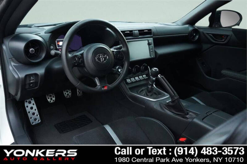 2023 Toyota GR86 Premium