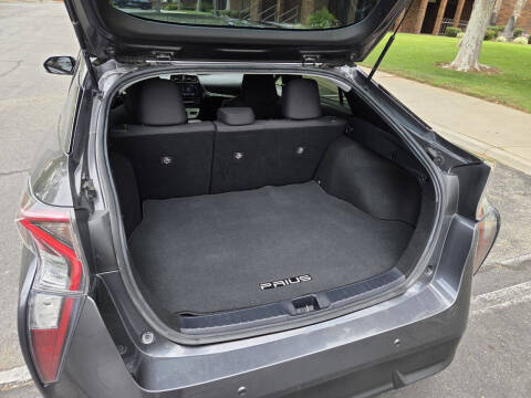 2017 Toyota Prius Three