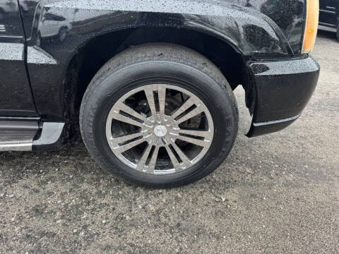 2004 Cadillac Escalade