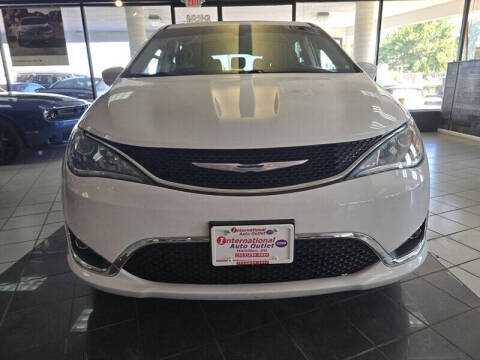 2018 Chrysler Pacifica Touring Plus