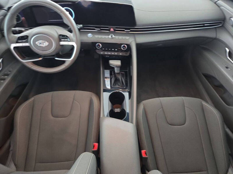 2023 Hyundai Elantra