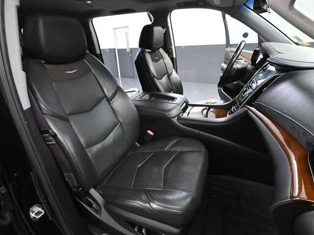 2017 Cadillac Escalade ESV Luxury