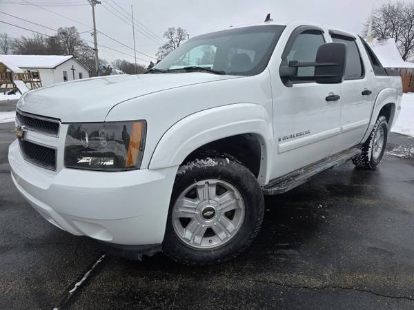 2007 Chevrolet Avalanche LS's photo