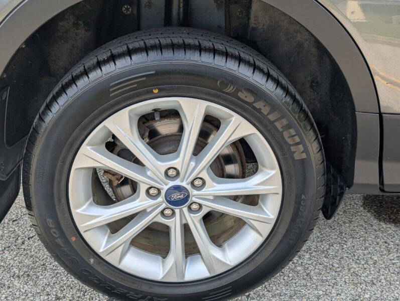 2019 Ford Escape SEL