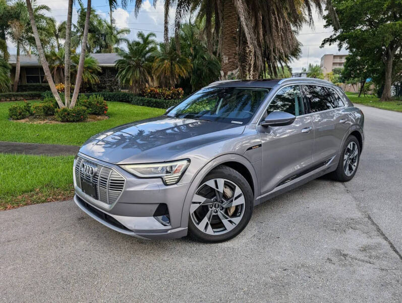 2021 Audi e-tron quattro Premium