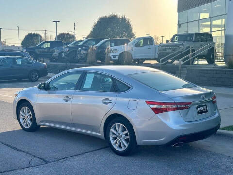 2013 Toyota Avalon XLE