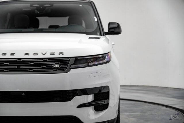 2024 Land Rover Range Rover Sport P360 SE