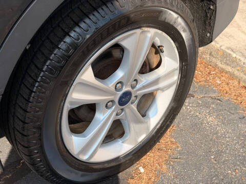 2015 Ford Escape SE