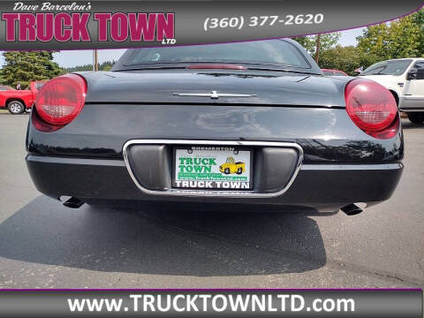 2004 Ford Thunderbird Deluxe