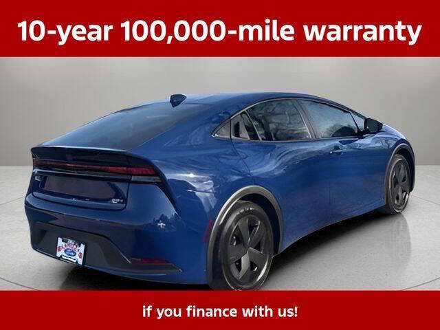 2025 Toyota Prius LE
