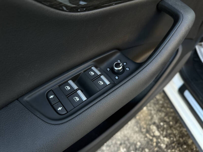 2019 Audi Q7 quattro SE Premium 55 TFSI