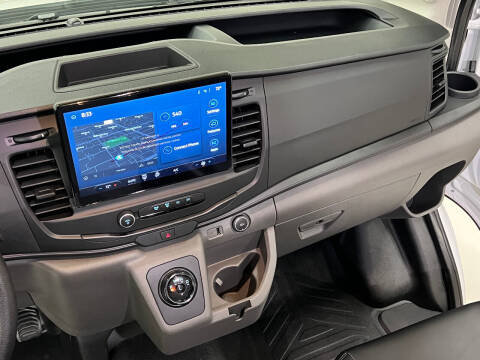 2022 Ford E-Transit 350