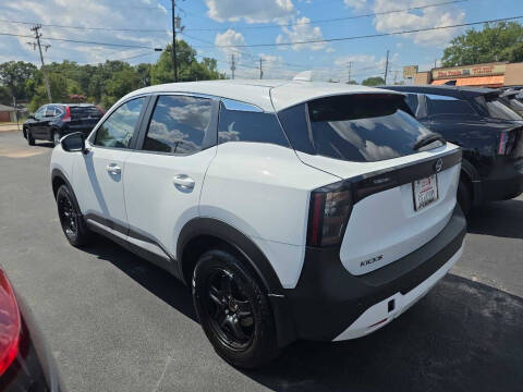 2025 Nissan Kicks SV