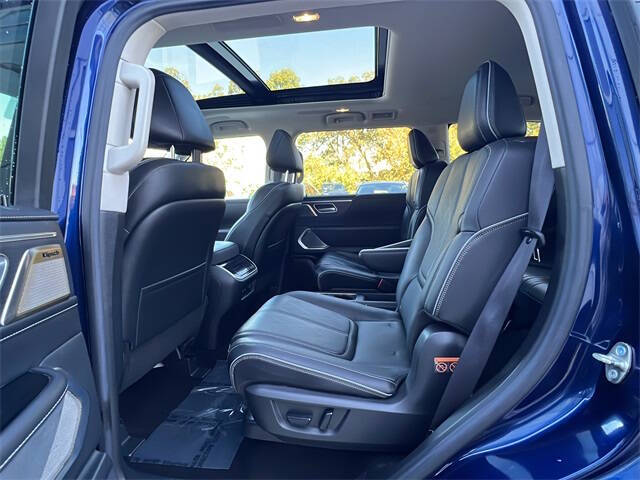 2025 Infiniti QX80 Sensory