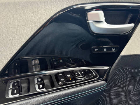 2017 Kia Niro Touring