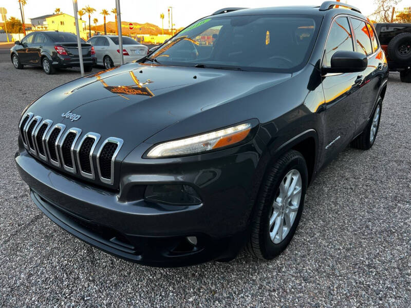 2016 Jeep Cherokee for sale at Desert Dream Auto Sales in Mesa AZ