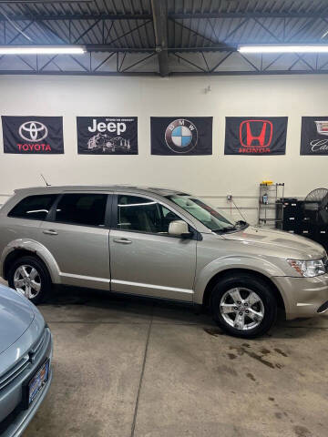 2009 Dodge Journey for sale at JE Autoworks LLC in Willoughby OH