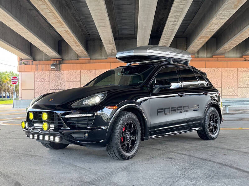 2013 Porsche Cayenne GTS