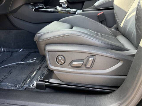 2024 Audi Q5 e quattro S line Premium 55 TFSI