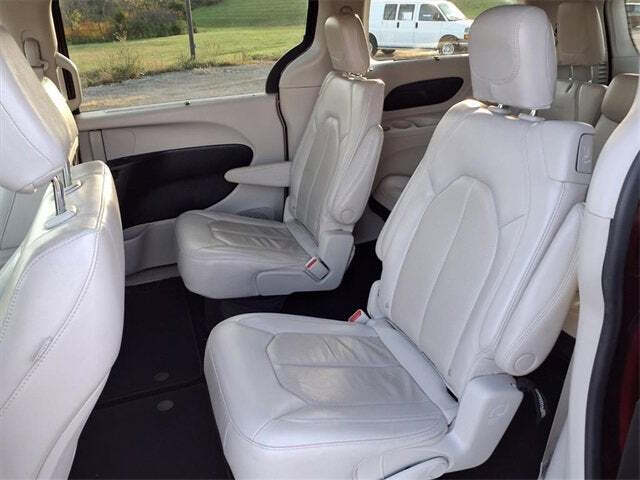 2021 Chrysler Pacifica Touring L