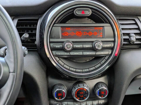 2016 MINI Hardtop 4 Door Cooper