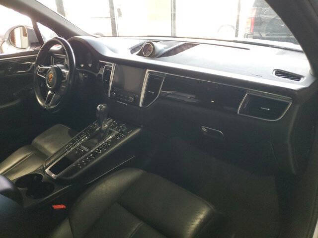 2017 Porsche Macan S