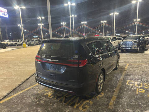 2022 Chrysler Pacifica Limited