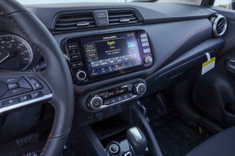 2025 Nissan Versa SR