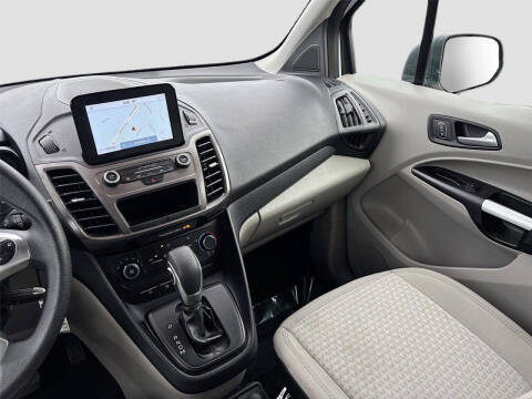 2022 Ford Transit Connect XLT