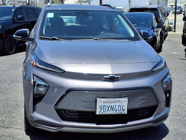 Gray 2023 Chevrolet Bolt EUV LT LT 4dr Hatchback 2