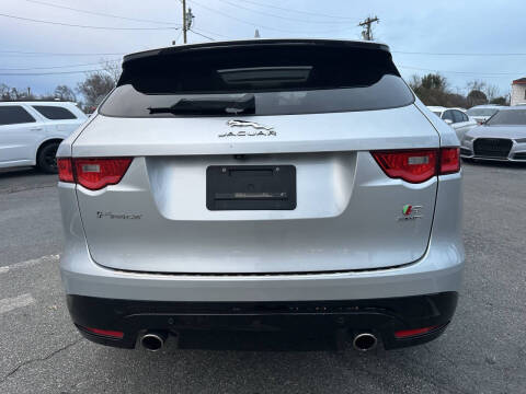 2017 Jaguar F-PACE S