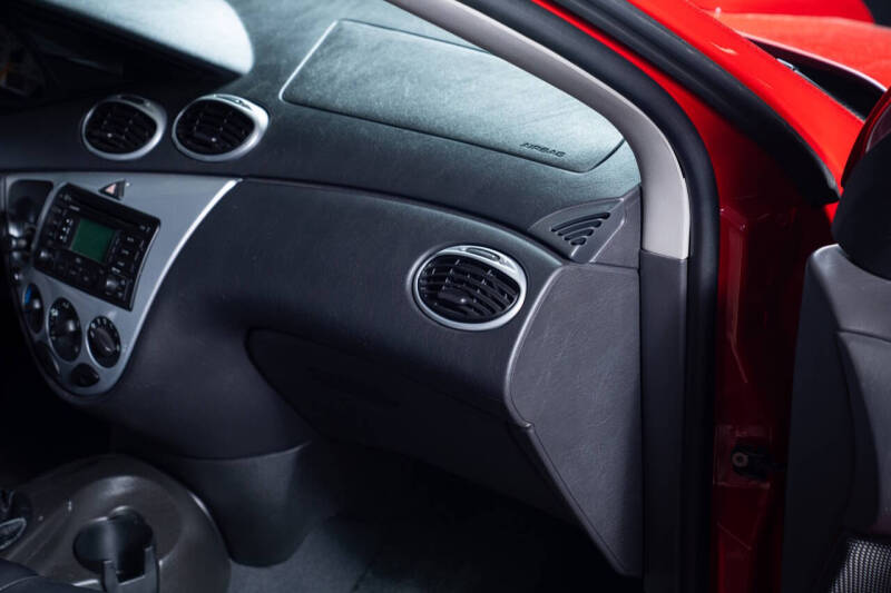 2004 Ford Focus ZX3