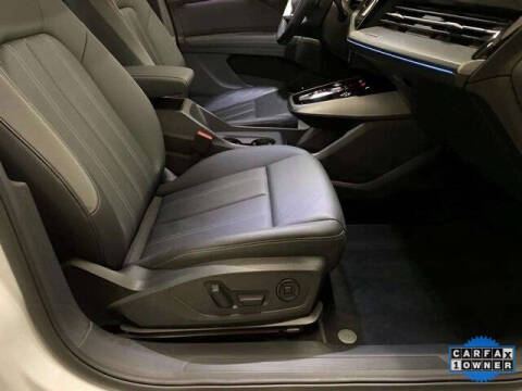 2024 Audi Q4 e-tron quattro Premium Plus 50