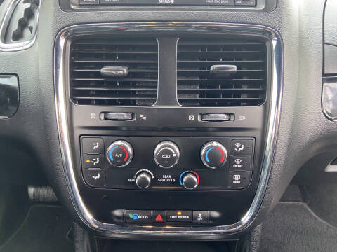 2016 Dodge Grand Caravan SXT Plus