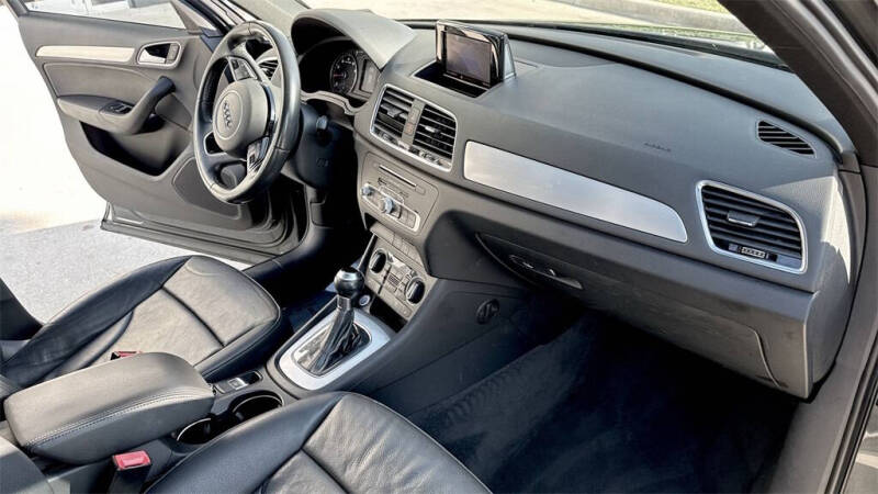 2018 Audi Q3 2.0T Premium Plus