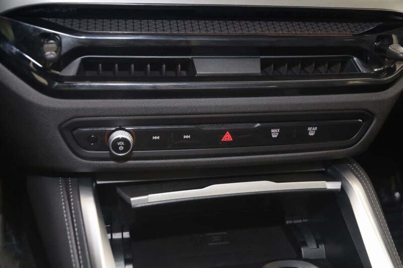 2025 BMW 2 Series M240i