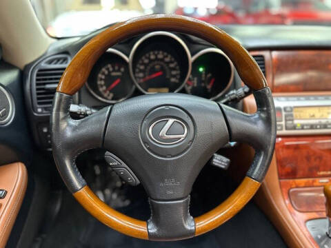 2004 Lexus SC 430