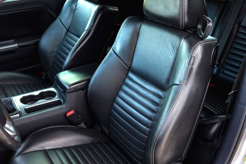 2013 Dodge Challenger R/T Plus