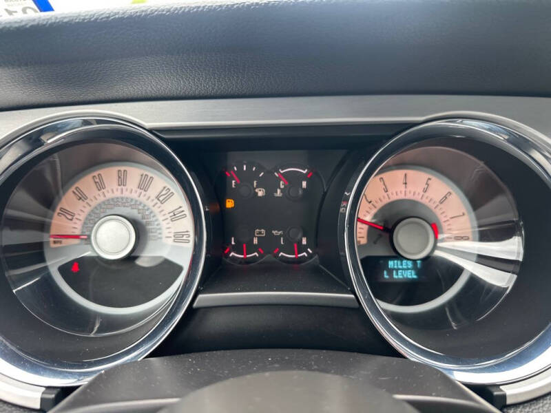 2012 Ford Mustang V6 Premium