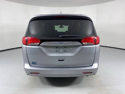 2020 Chrysler Voyager LXi