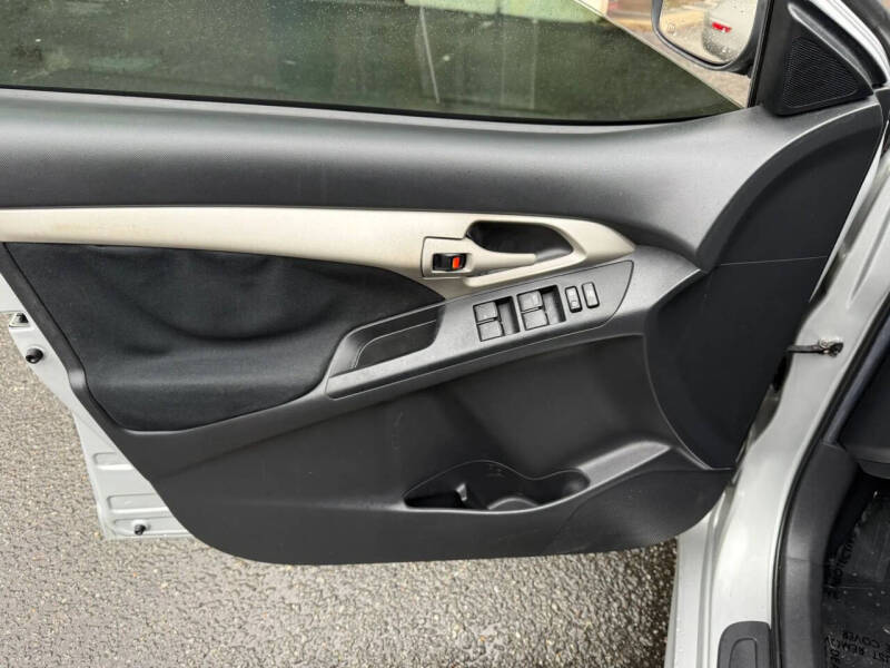 2013 Toyota Matrix S