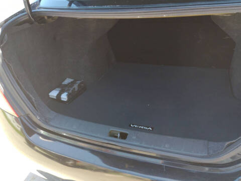 2012 Nissan Versa 1.6 SV