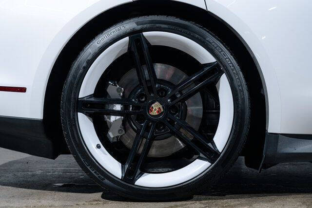 2021 Porsche Taycan Turbo