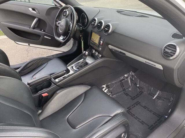 2011 Audi TTS 2.0T quattro Prestige