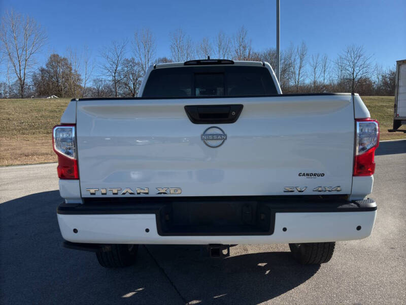 2024 Nissan Titan XD SV