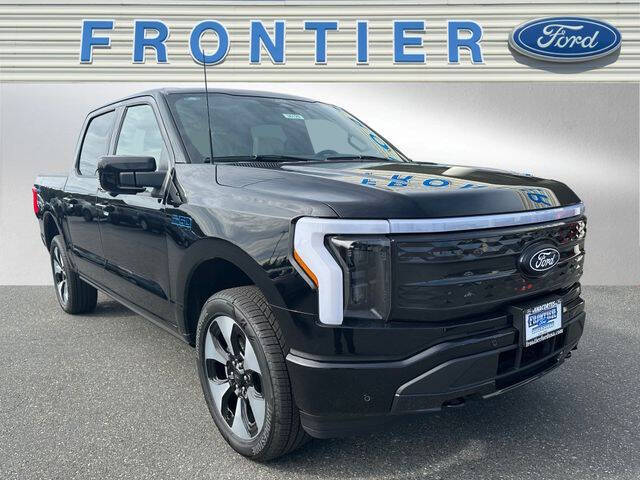 2025 Ford F-150 Lightning Platinum