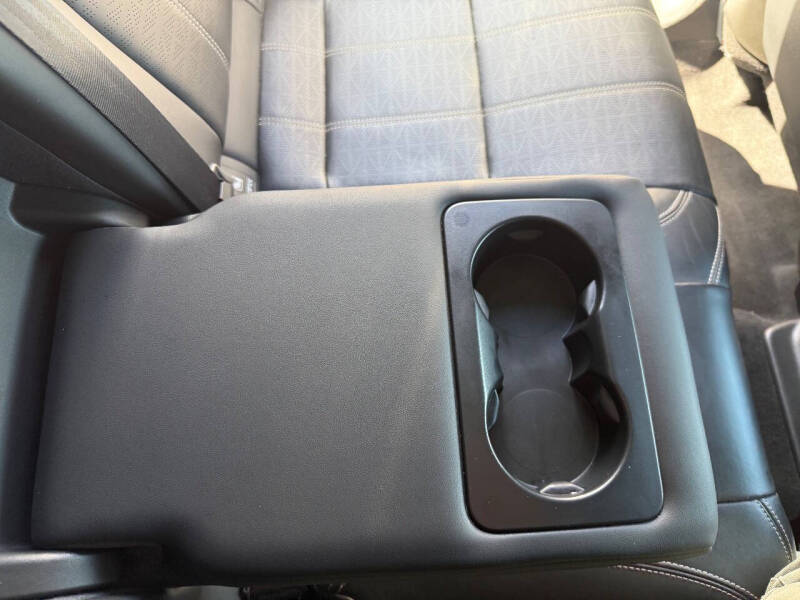 2018 Land Rover Range Rover Velar D180 R-Dynamic HSE